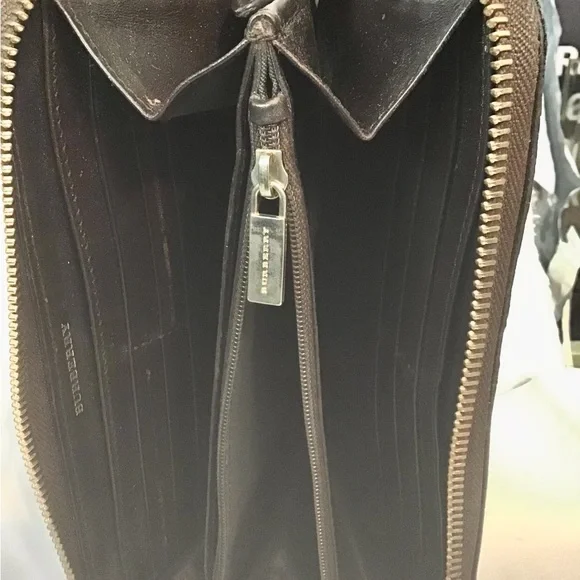 Burberry Studded Haymarket Zip Around Wallet - Picture 5 of 11